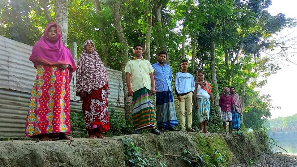 চাঁদপুর পৌর এলাকায় একটি রাস্তার অভাবে হাজারো মানুষের দুর্ভোগ