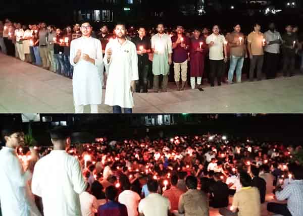 শোকাবহ আগস্টের শেষ প্রহরে বঙ্গবন্ধুর ম্যুরালে চাঁদপুর জেলা ছাত্রলীগের মোমবাতি প্রজ্জ্বলন  