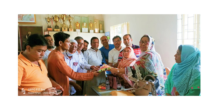 বাবুরহাট সপ্রাবির সিনিয়র শিক্ষক হাছিনা খাতুনের শেষ কর্মদিবসে সংবর্ধনা  