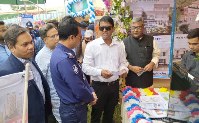 চাঁদপুরে দুই দিনব্যাপী ডিজিটাল উদ্ভাবনী মেলার বর্ণিল উদ্বোধন