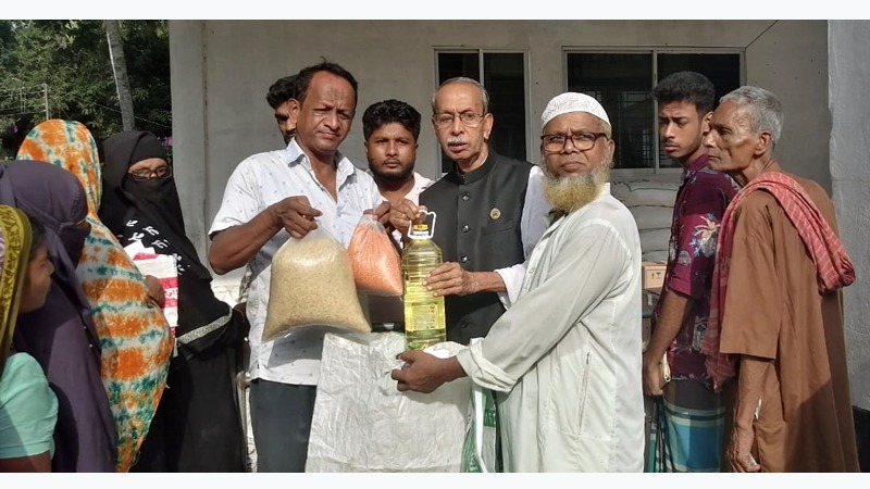 ফরিদগঞ্জ পৌর এলাকায় টিসিবি পণ্য বিক্রি শুরু