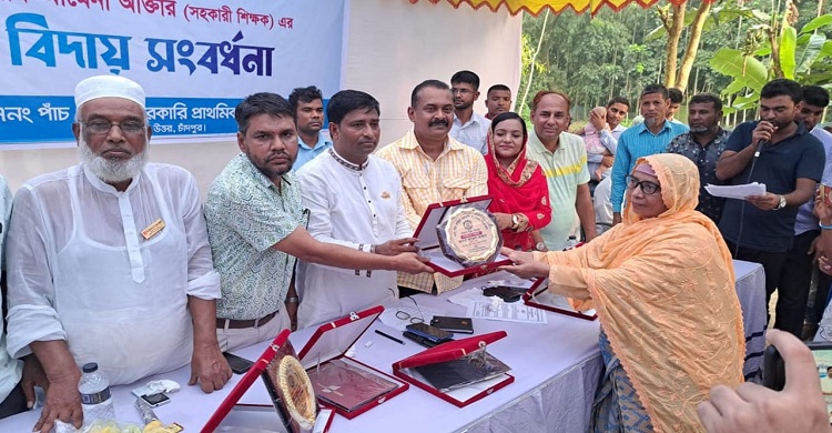 চাঁদপুরে মুদি ও স্টেশনারী মালামাল ক্রয় করতে গিয়ে এক প্রতারক আটক