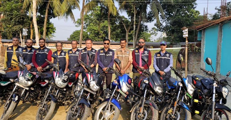 চাঁদপুর চরাঞ্চল থেকে চুরি যাওয়া ৮ মোটরসাইকেল উদ্ধার করলো পিবিআই 