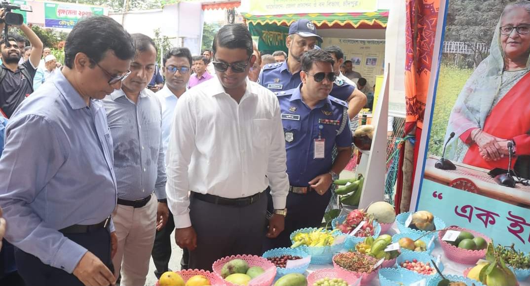 গাছ মানুষের পরম বন্ধু, সুযোগ পেলে গাছ কাটি গাছ লাগাই না