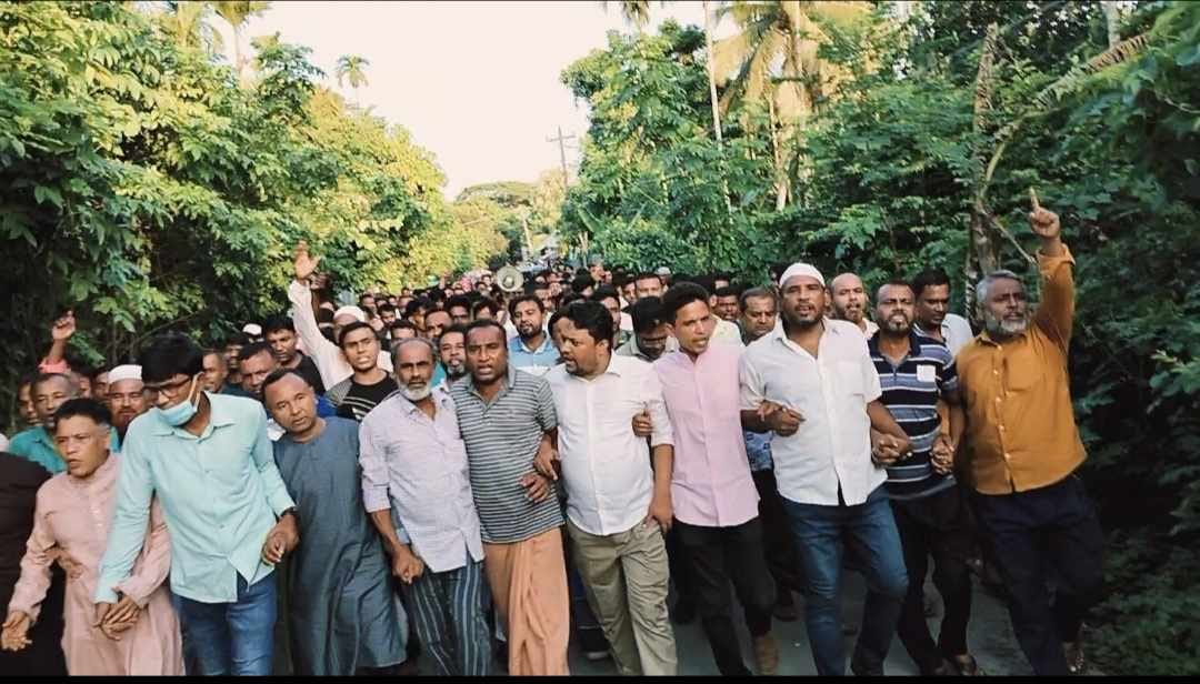 স্বরাষ্ট্র উপদেষ্টার পদত্যাগের দাবীতে চরভৈরবী ইউনিয়ন বিএনপির বিক্ষোভ