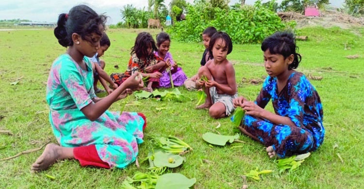 স্কুলের কুড়িয়ে পাওয়া দিনগুলো  