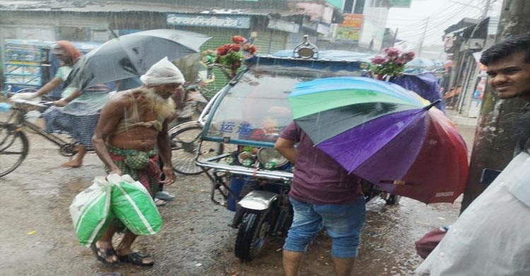 চাঁদপুরে আবারো ভারী বর্ষণ 