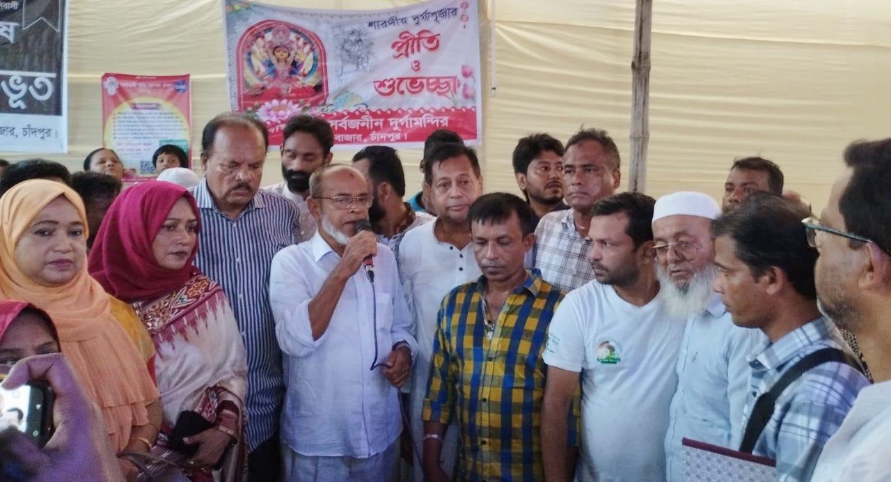 পূজামণ্ডপ পরিদর্শনে জেলা বিএনপির সাধারণ সম্পাদকের নেতৃত্বে অন্য নেতৃবৃন্দ