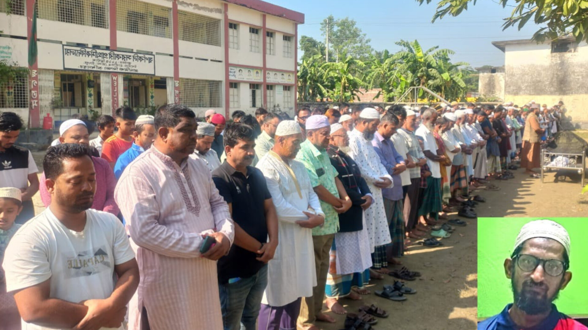 হাজীগঞ্জে সাংবাদিক এনায়েত মজুমদারের ভাইয়ের দাফন সম্পন্ন