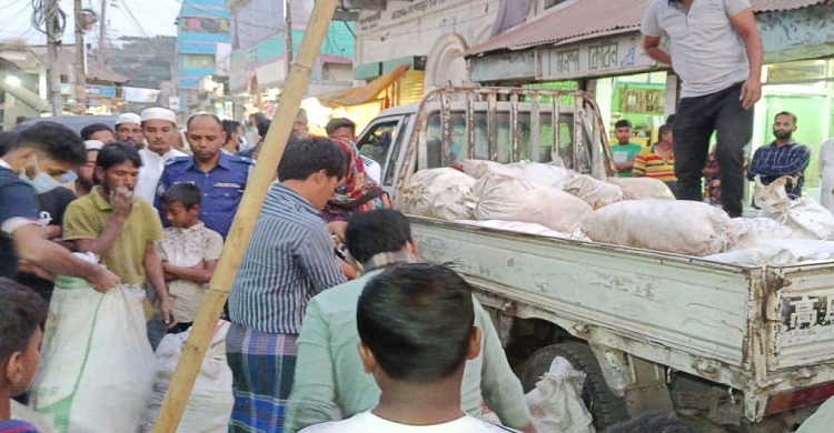 ৬৫০ কেজি নিষিদ্ধ পলিথিন জব্দ, দুজনকে জরিমানা