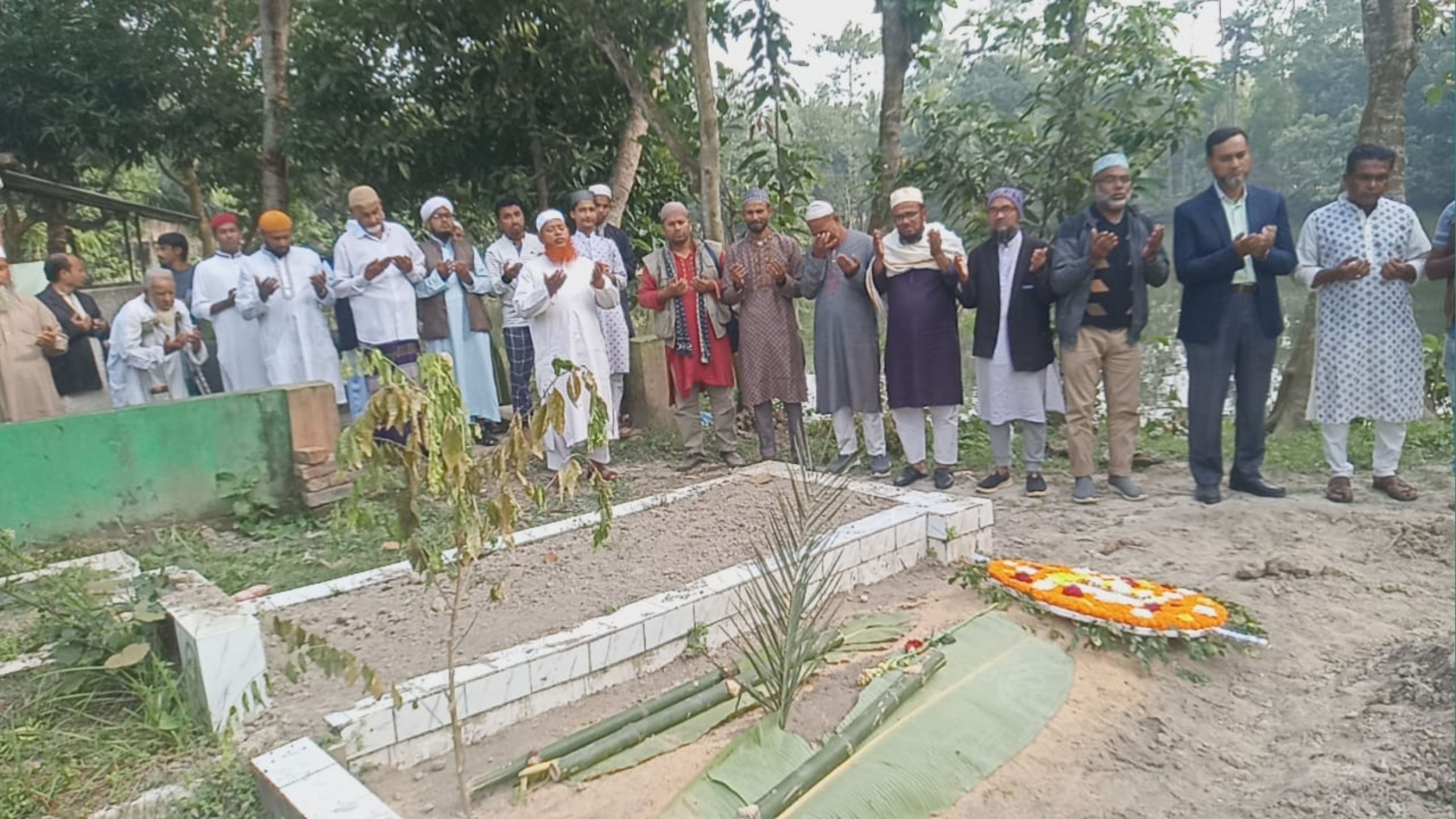 কচুয়ায় সাংবাদিক ফরহাদ চৌধুরীর কুলখানি