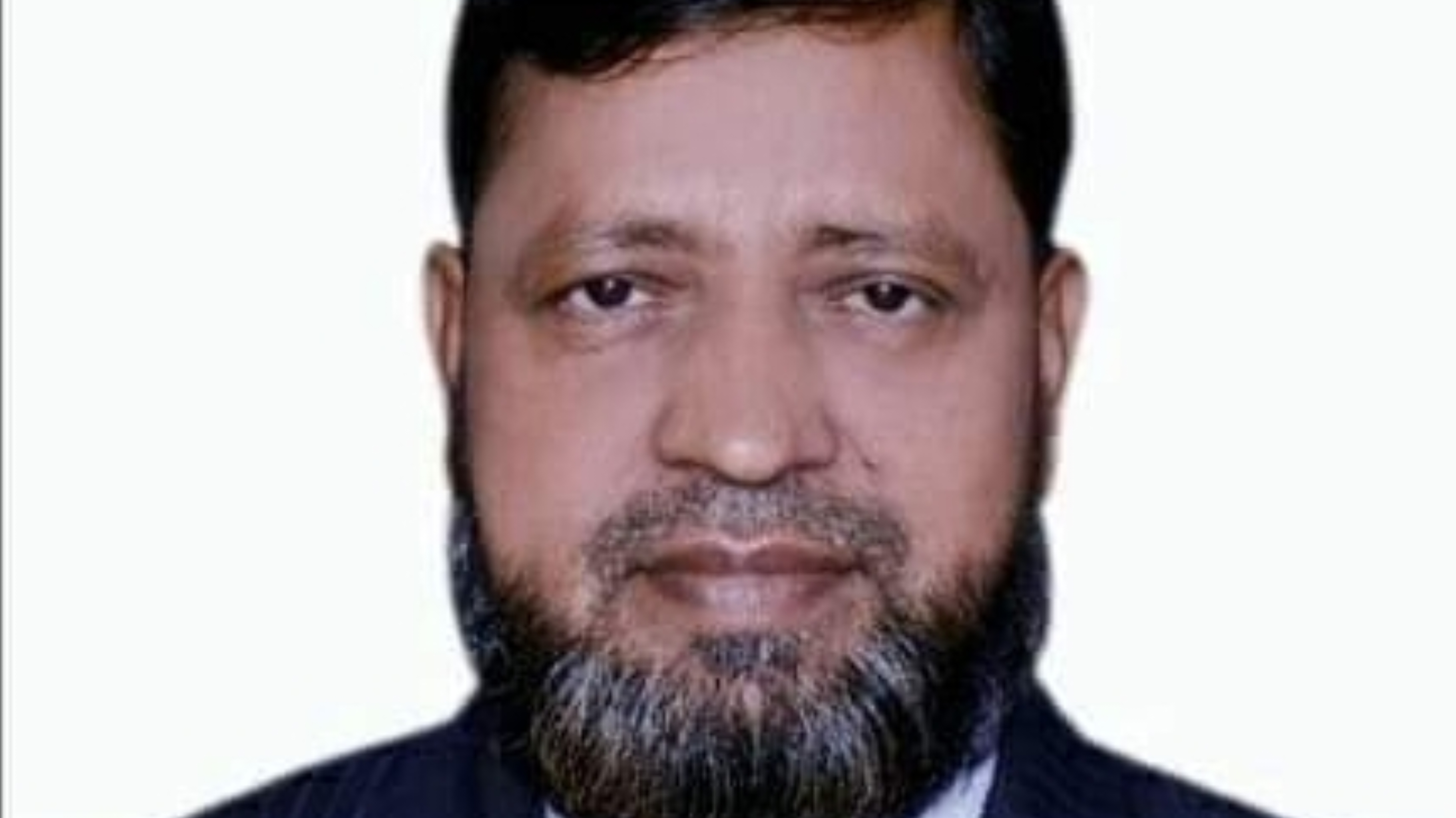 চেড়িয়ারা স্কুল এন্ড কলেজের অধ্যক্ষ মো. আবুল কালামের সস্ত্রীক হজ্বে গমন