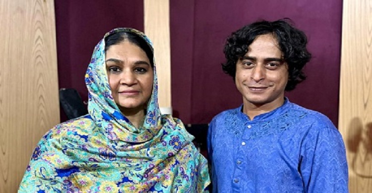 মাকে নিয়ে গান বাঁধলেন সামিনা চৌধুরী-মুরাদ নূর