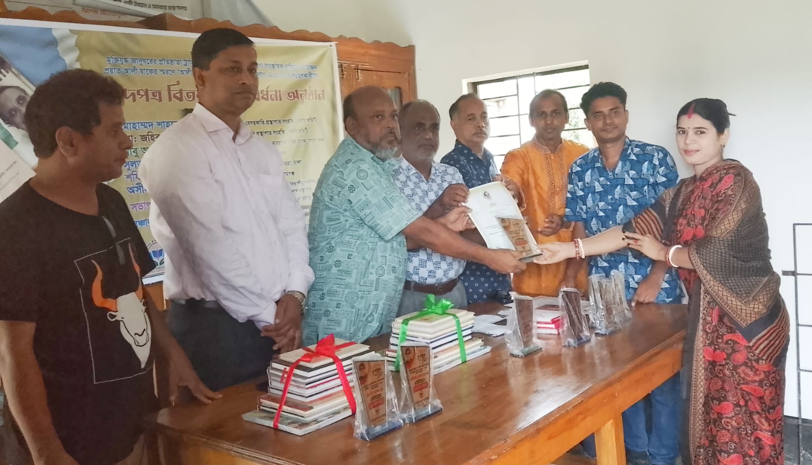 ‘বীর মুক্তিযোদ্ধা শ্রী রবীন্দ্র চন্দ্র দাস গ্রন্থাগার’ বাংলাদেশের অনন্য মডেল পাঠাগার ----মোহাম্মদ শাহনেওয়াজ