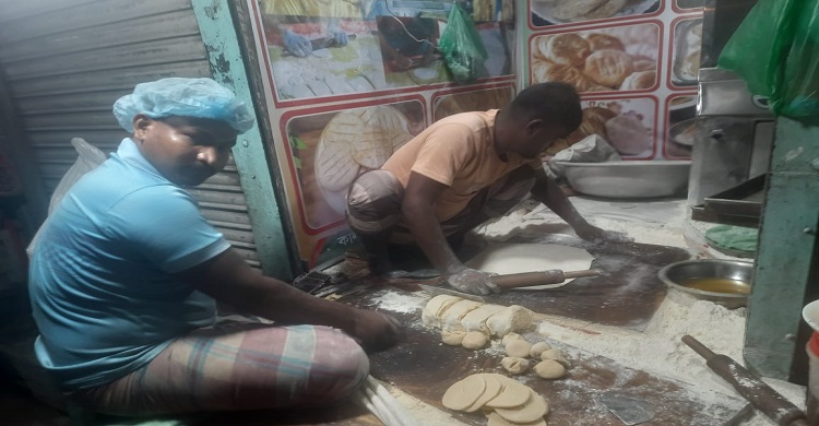 পুরাণ ঢাকার ঐতিহ্য বাখরখানি এখন চাঁদপুরে