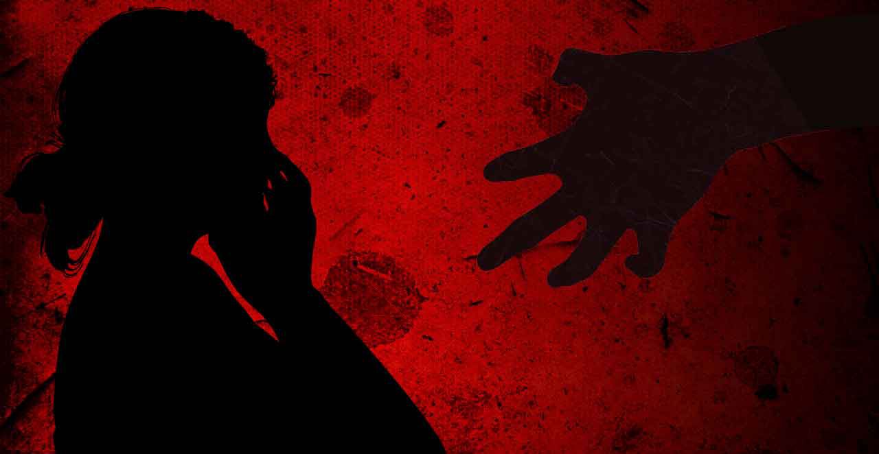 মুরাদনগরে প্রবাসীর স্ত্রীকে ধর্ষণ : মূল আসামিসহ আটক ৫