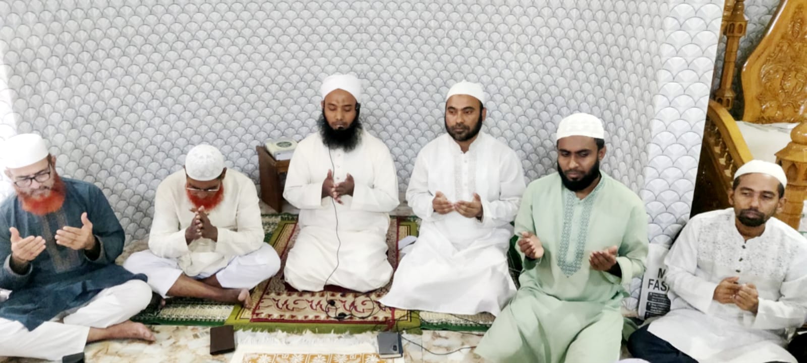 জুলাই গণঅভ্যুত্থানের বর্ষপূর্তিতে চাঁদপুর শহর জামায়াতের আলোচনা ও দোয়া মাহফিল