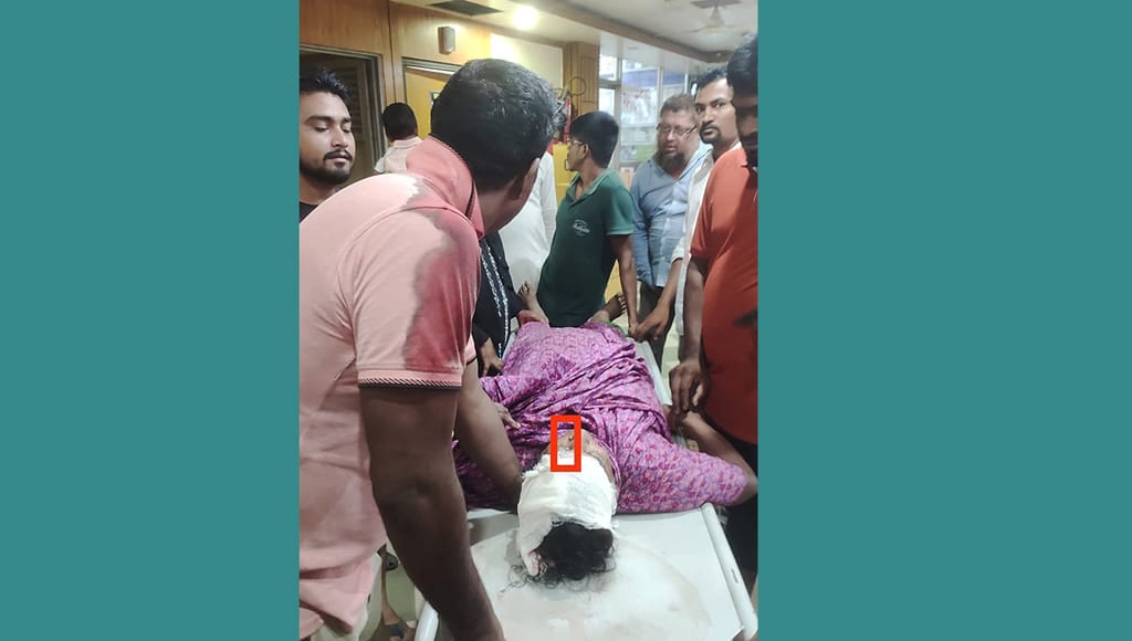 ঘরে ঢুকে ছুরিকাঘাত, আওয়ামী লীগ নেতার মায়ের মৃত্যু