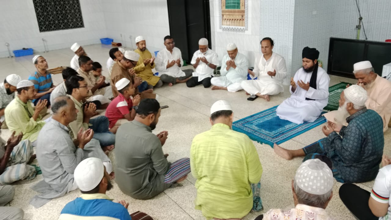 ৩৯তম প্রতিষ্ঠাবার্ষিকীতে সাহিত্য একাডেমির প্রয়াত সদস্যদের স্মরণে মিলাদ ও দোয়া