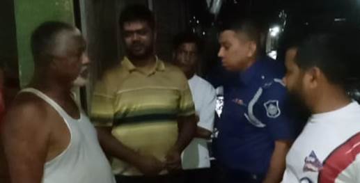 শাহরাস্তির ঠাকুর বাজারে নৈশ প্রহরীদের বেঁধে ডাকাতি