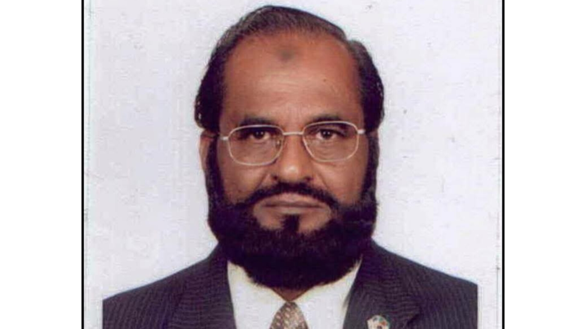প্রখ্যাত নৌপরিবহন ব্যবসায়ী এমএ বারী খান গুরুতর অসুস্থ