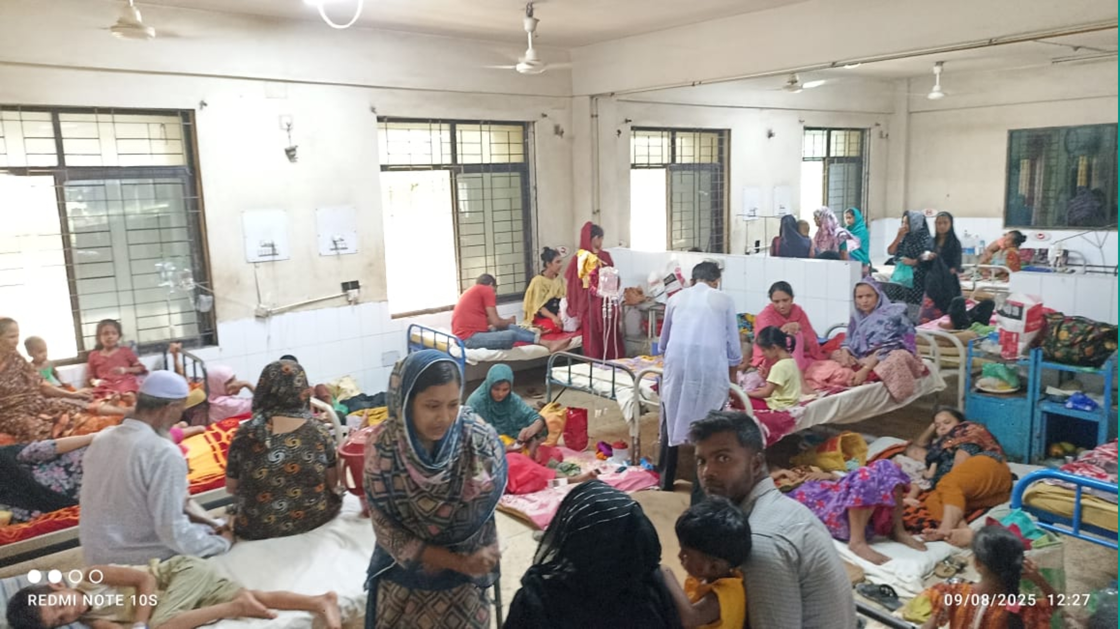 চাঁদপুর জেনারেল হাসপাতালে চারদিনে দেড় শতাধিক শিশু রোগী ভর্তি