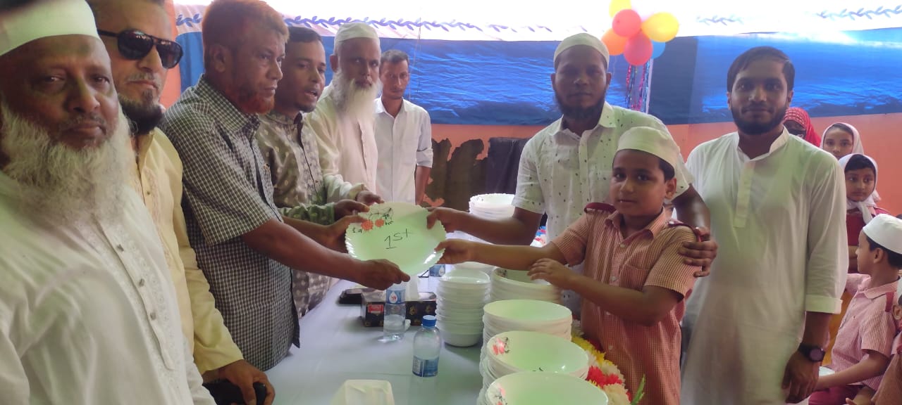 এফ এম ইন্টারন্যাশনাল স্কুলের বার্ষিক ক্রীড়া ও সাংস্কৃতিক প্রতিযোগিতার পুরস্কার বিতরণ সম্পন্ন