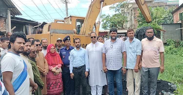 সেচ প্রকল্পটিতে খাল সংস্কার ও দখলমুক্ত করার কাজ চালিয়ে যেতেই হবে-