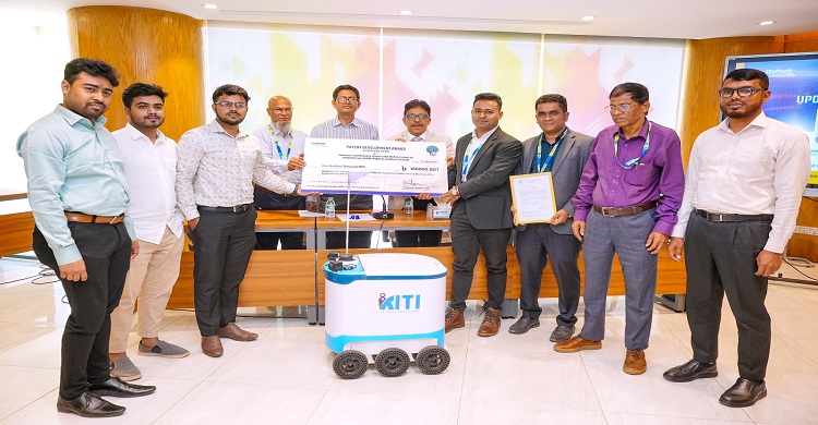 স্বয়ংক্রিয় খাদ্য সরবরাহকারী রোবট Kiti উদ্ভাবন করলো ড্যাফোডিল ইন্টারন্যাশনাল ইউনিভার্সিটি