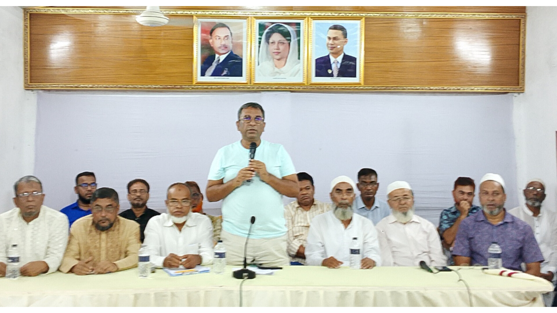 সর্বোচ্চটা দিয়ে আমাদেরকে হিন্দু সম্প্রদায়ের পাশে থাকতে হবে