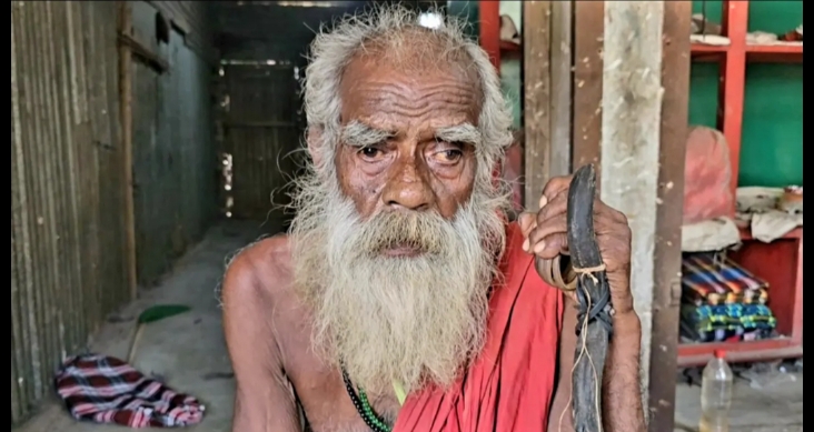 জোরপূর্বক 'সাধুর চুল' কর্তন: ব্যক্তিগত স্বাধীনতার ওপর নৃশংস আঘাত ও প্রশাসনের নীরবতা!
