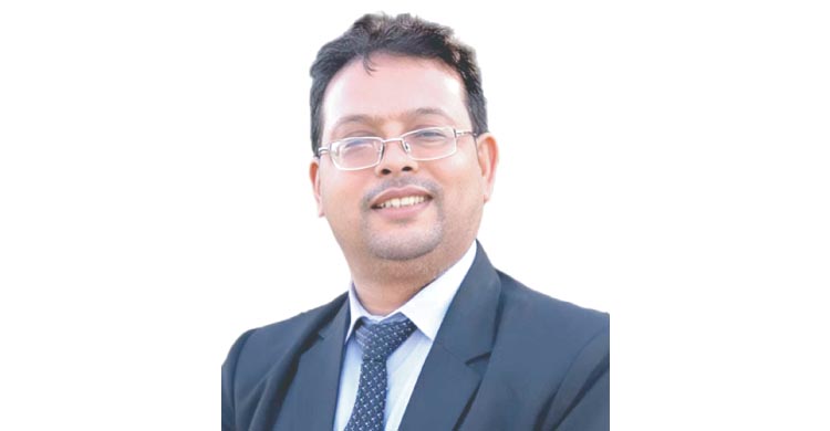 শৈশবে পাঠ্যবইয়ে কবিদের লেখা পড়ে আমার লেখার আগ্রহ জাগে