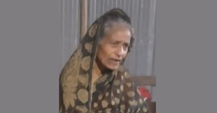 হাজীগঞ্জের এ নারী কার মা ?