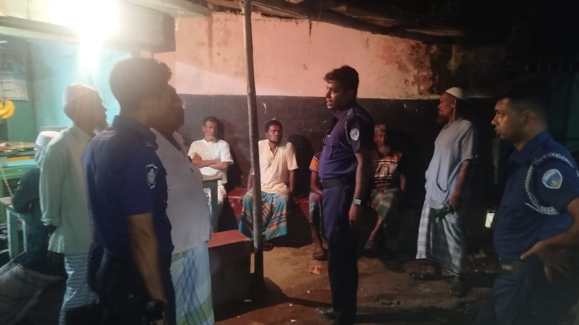 চাঁদপুর শহরের গাজী সড়কে বৈদ্যুতিক তার চুরির হিড়িক