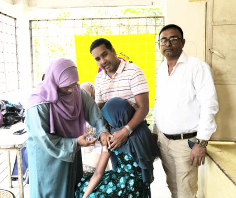 শ্রীনগরে টাইফয়েড টিকা প্রদান কার্যক্রম শুরু