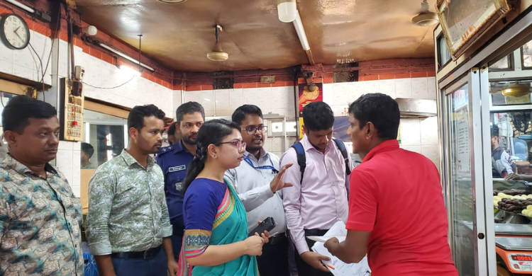 মতলবে বিএসটিআই-এর অভিযানে একাধিক প্রতিষ্ঠানকে অর্থদণ্ড
