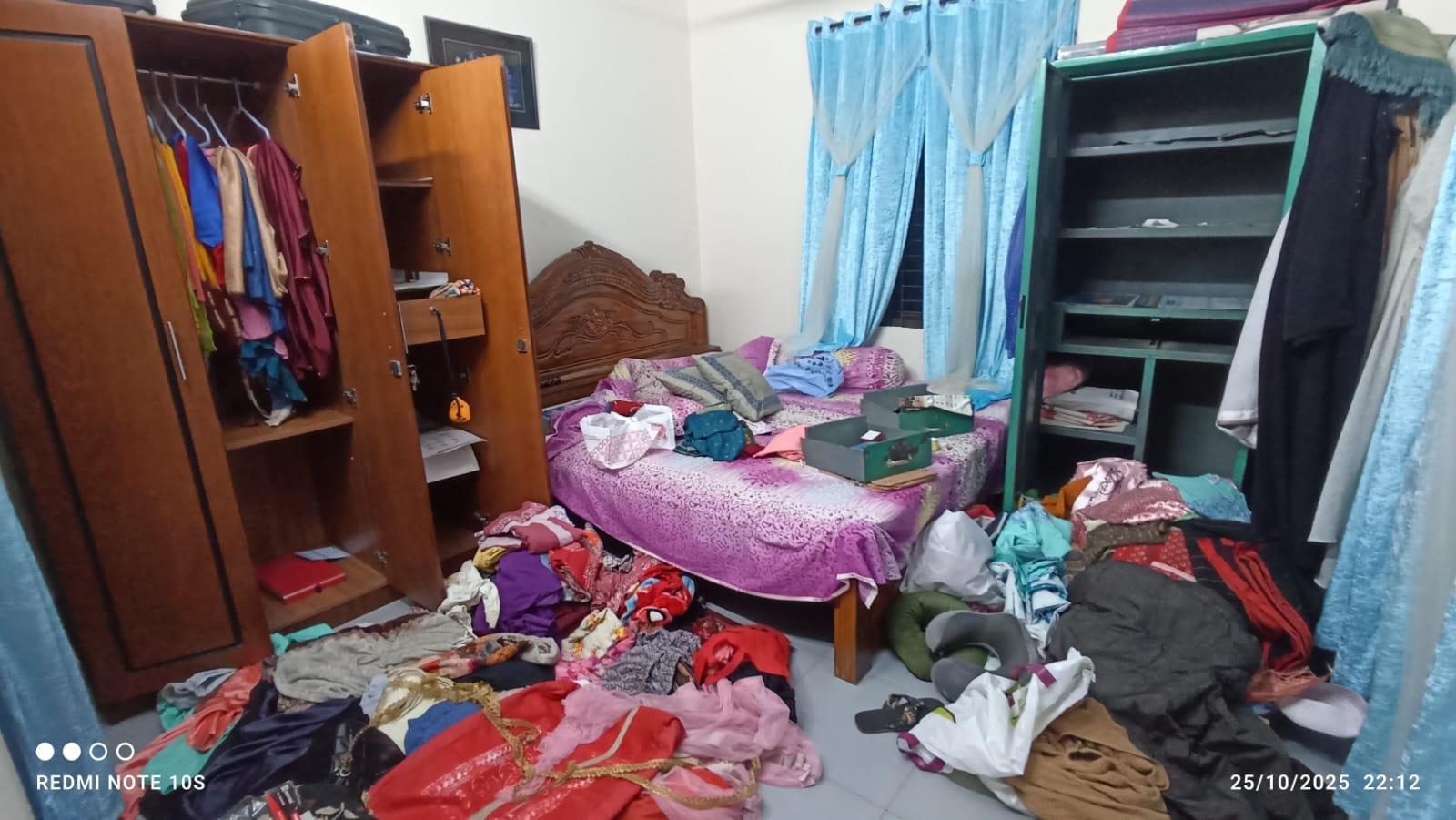 চুরিরোধে চাঁদপুর শহর পুলিশ ফাঁড়ির সহযোগিতা দরকার