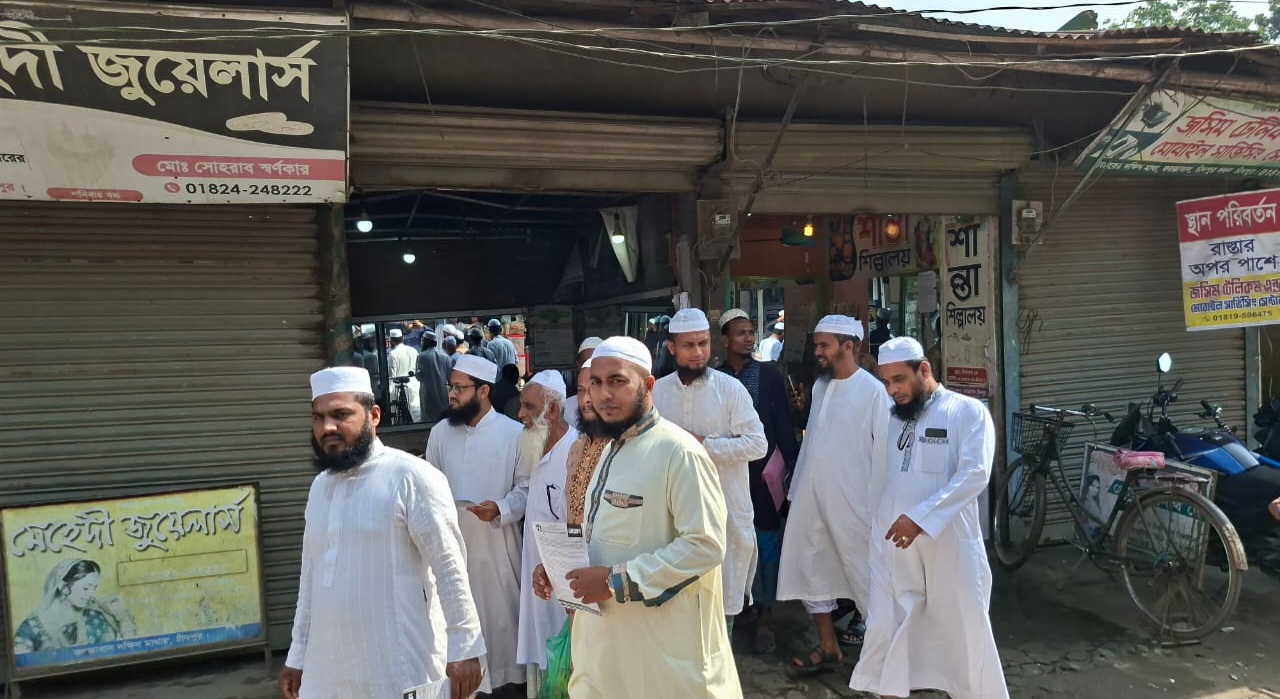 বালিয়া ইউনিয়নে হাতপাখা প্রতীকের পক্ষে ইসলামী যুব আন্দোলনের গণসংযোগ