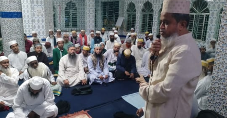 মির্জাপুরে খানকায়ে ছালেহিয়ায় তালীমী জলছায় দোয়া চাইলেন মোমবাতির প্রার্থী আহসান উল্লাহ