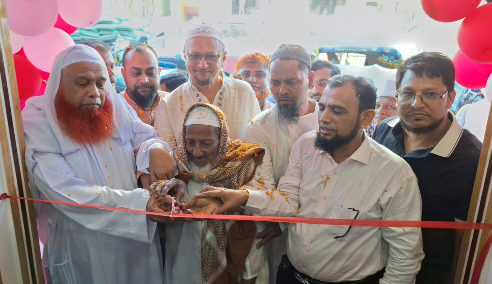 হাজীগঞ্জে উদ্বোধন হলো 'কাচ্চি সম্রাট'