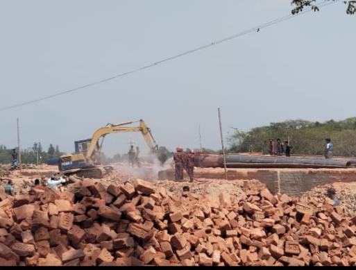 লক্ষ্মীপুরে অবৈধ ৪৯টির মধ্যে ২৯টি ইটভাটায় অভিযান, ৬শ' ব্যক্তির নামে মামলা