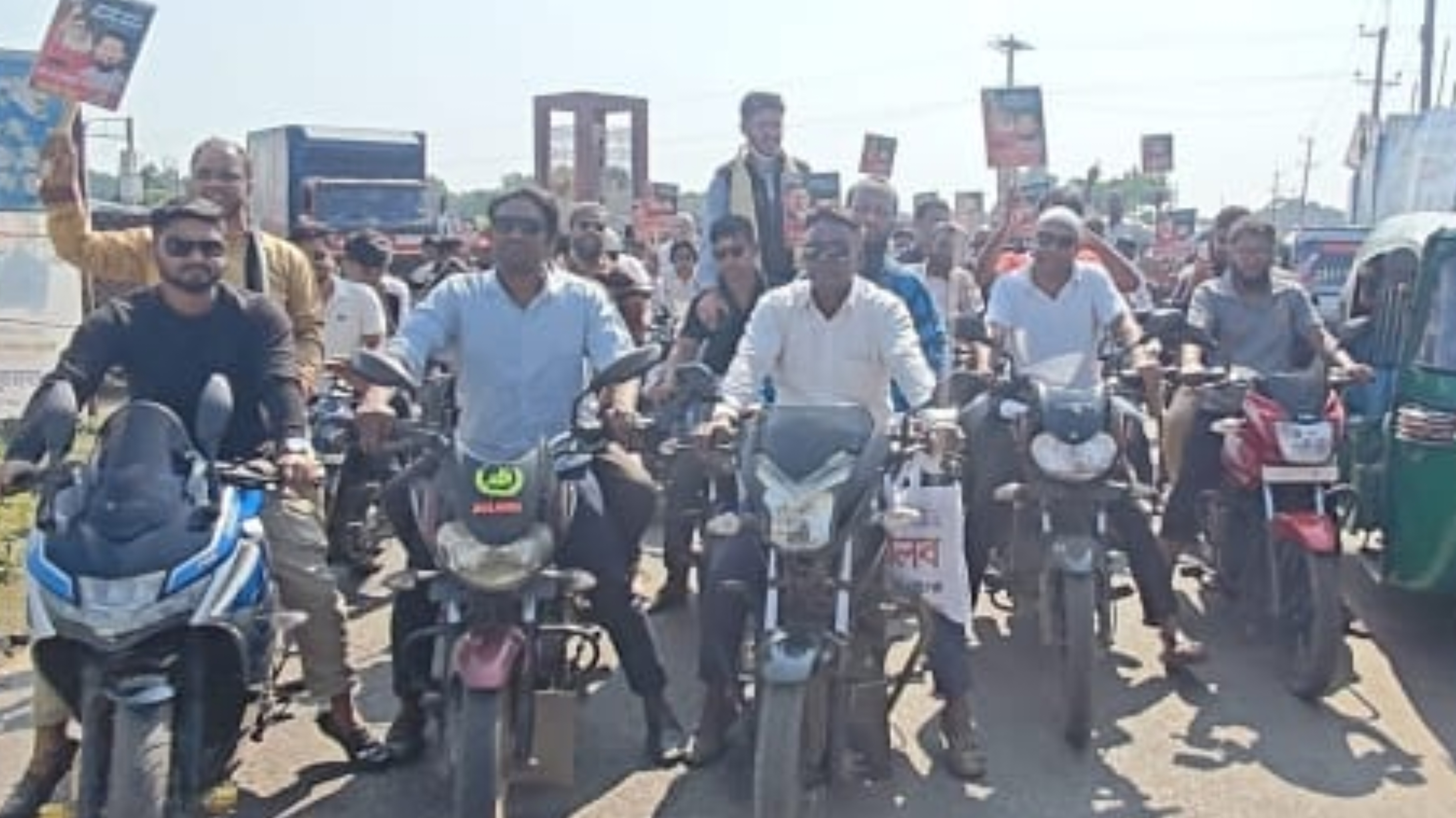 চাঁদপুর-২ আসনে বিএনপির মনোনয়নের রিভিউ দাবিতে মোটরসাইকেল শোভাযাত্রা ও বিক্ষোভ
