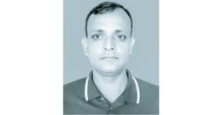 অন্ধকারে যারা স্বস্তি খোঁজে