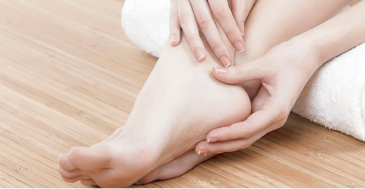 পায়ের গোড়ালি হোক নরম মসৃণ