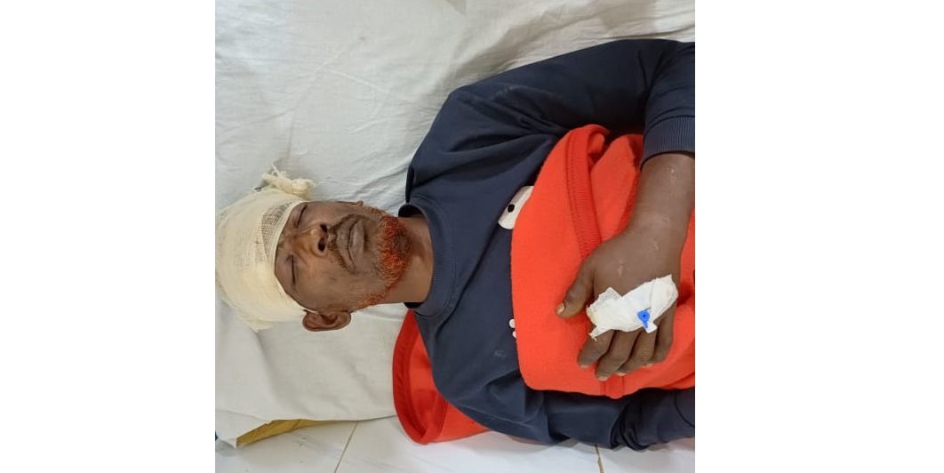 রায়পুরে সুপারি চুরির অপবাদে দিনমজুরকে গাছে বেঁধে গণপিটুনি