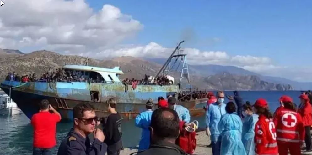 গ্রিসের উপকূলে বাংলাদেশিসহ ৪০০ অভিবাসন-প্রত্যাশীকে উদ্ধার