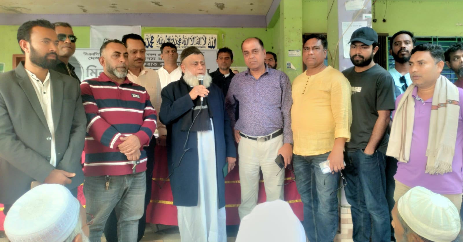 কলাকান্দা ইউনিয়নে বেগম খালেদা জিয়ার মাগফেরাত কামনায় দোয়া মাহফিল