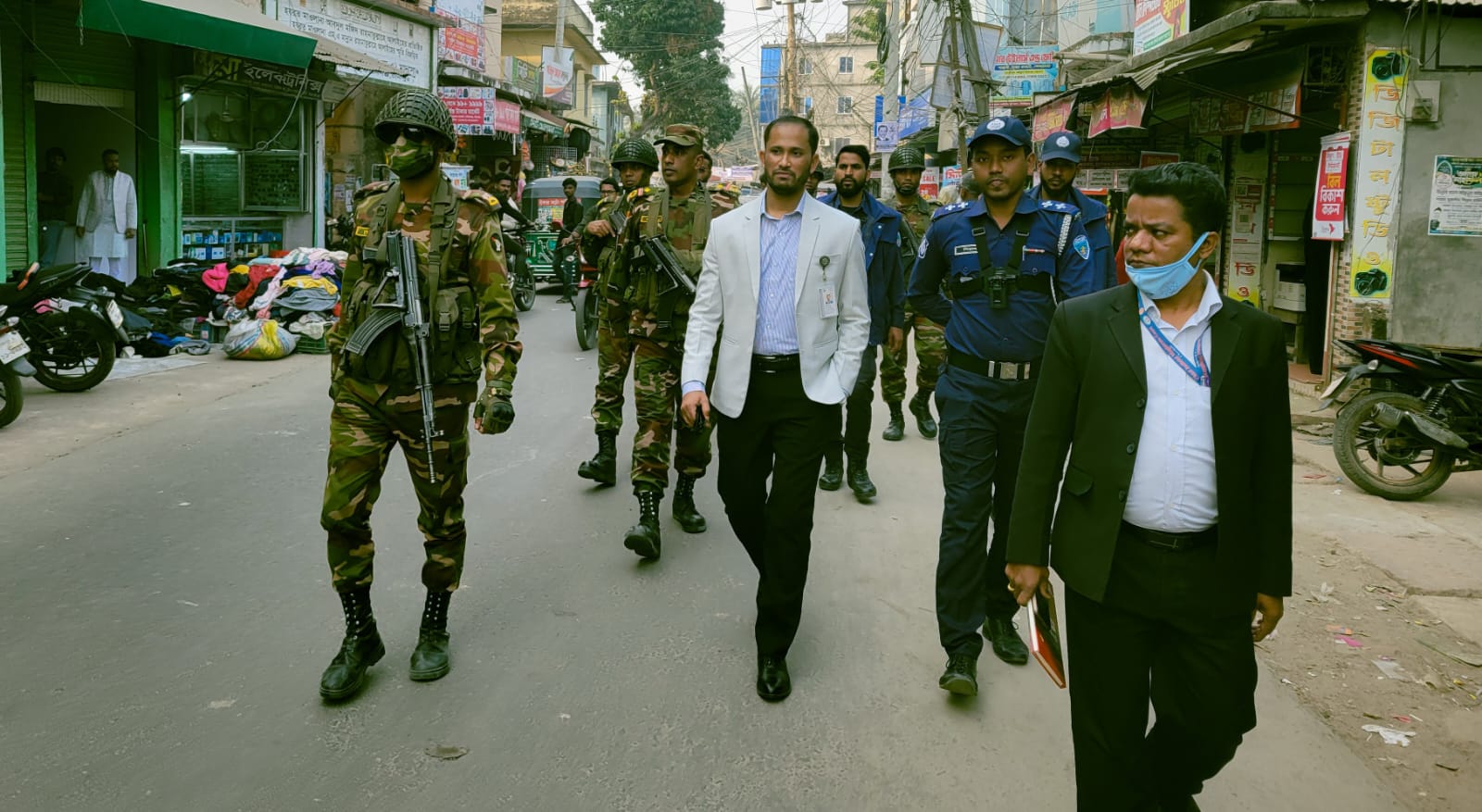 ফরিদগঞ্জে নির্বাচন অনুসন্ধান ও বিচারিক কমিটির পরিদর্শন