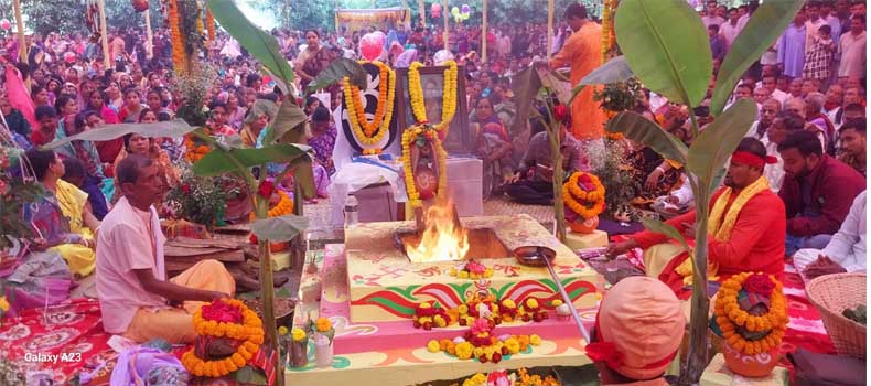 মতলব ব্রহ্মানন্দ যোগাশ্রমে বিশ্বশান্তি গীতাযজ্ঞ ও সনাতন ধর্ম মহাসম্মেলন