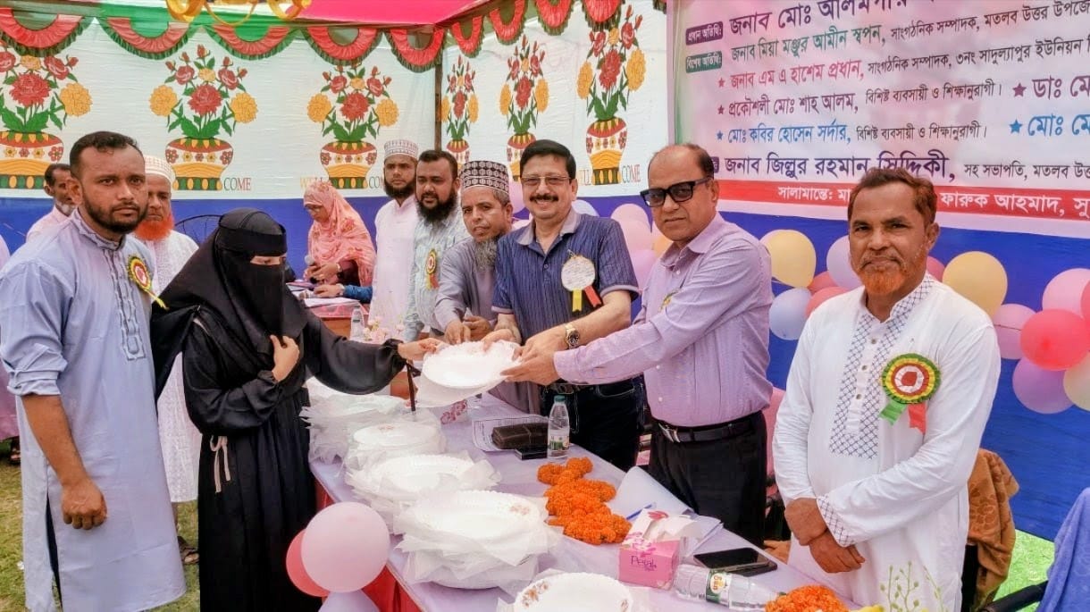 আমিয়াপুরে বিবি ফাতেমা (রা.) মহিলা মাদ্রাসায় বার্ষিক পুরস্কার বিতরণ ও বিদায় সংবর্ধনা